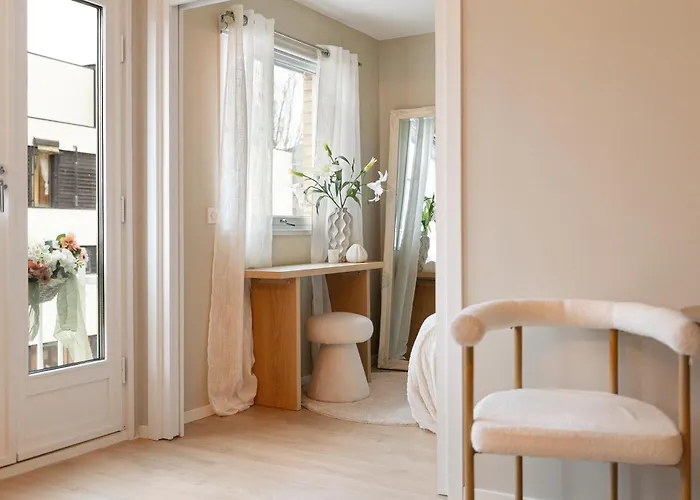 Stylish Newly Renovated In *