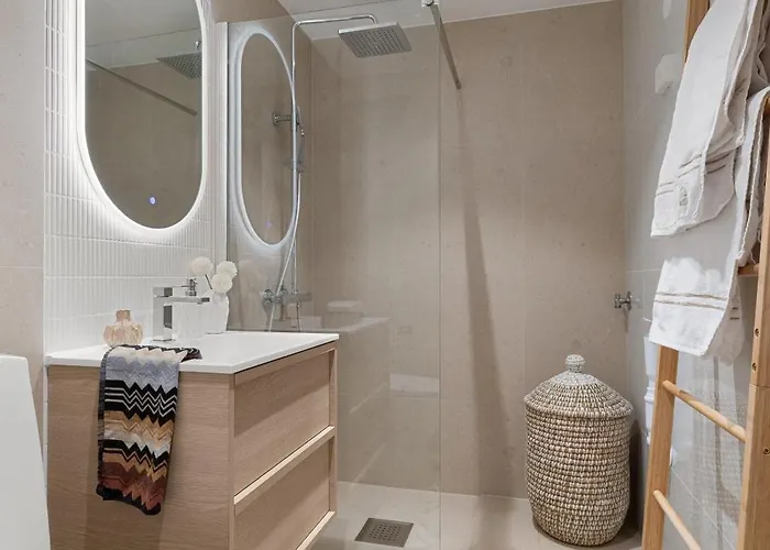 Apartamento Stylish Newly Renovated In