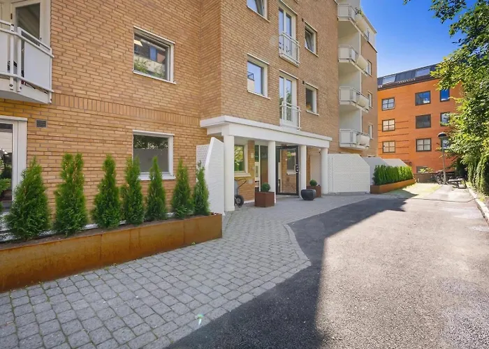 Stylish Newly Renovated In *