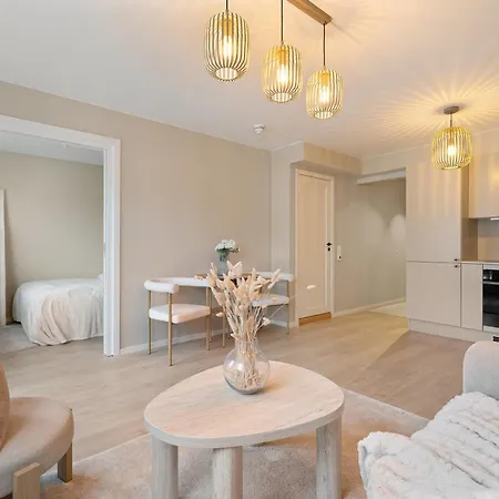 Daire Stylish Newly Renovated In *