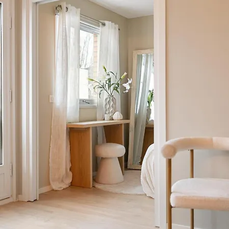 Stylish Newly Renovated In *